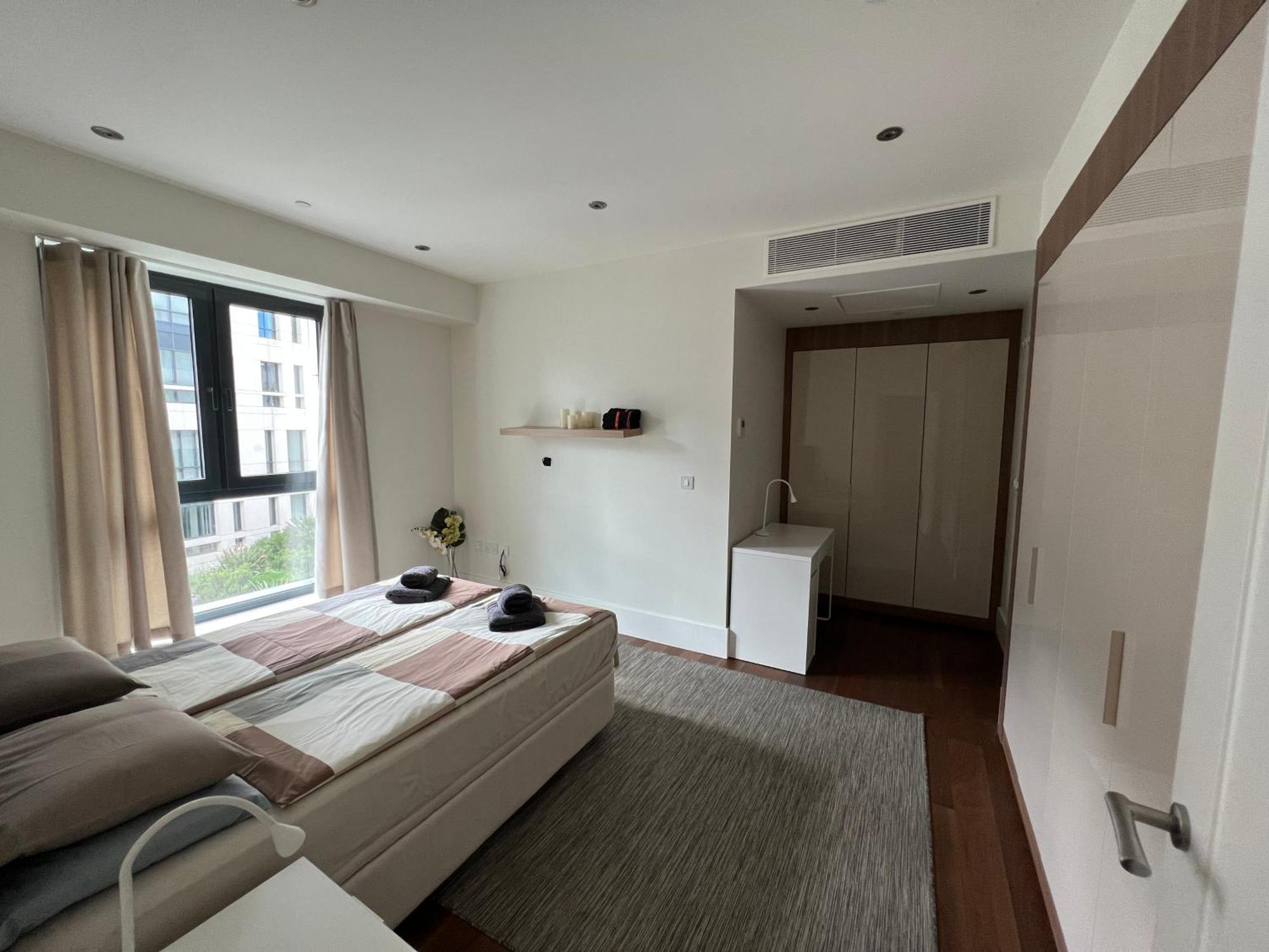 Deluxe 1-Bed Apartment In The City Centre Gibraltar Exterior photo